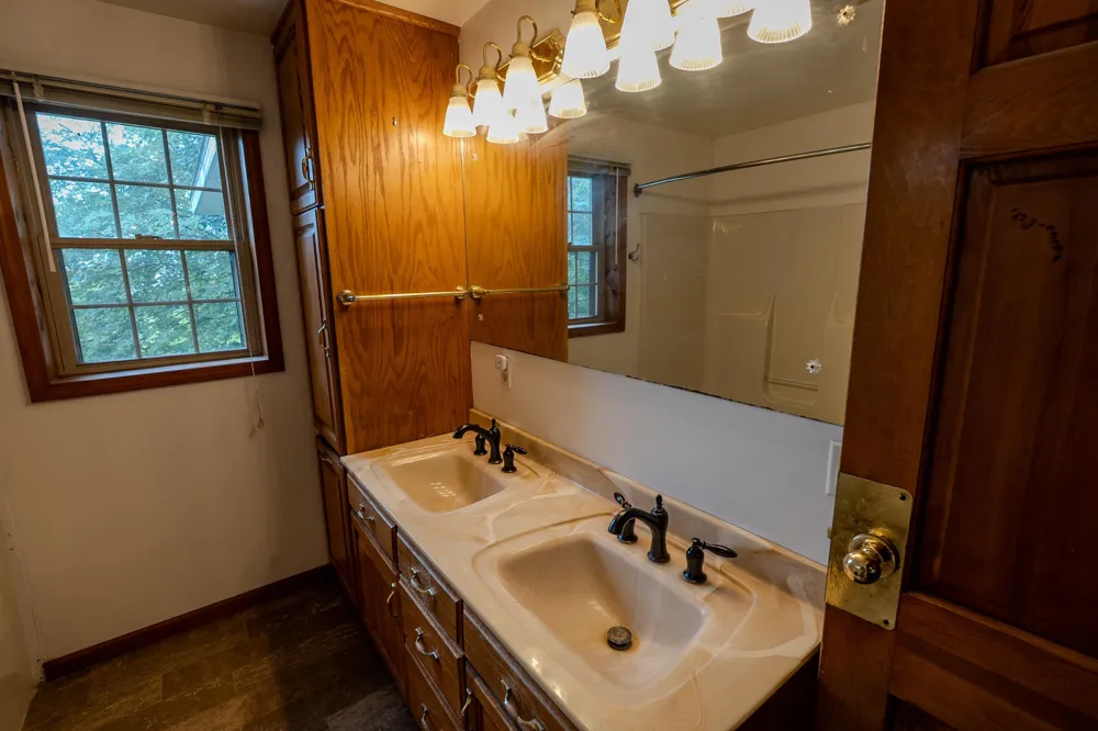7260 W Kinsel Highway Vermontville Township, MI 49096