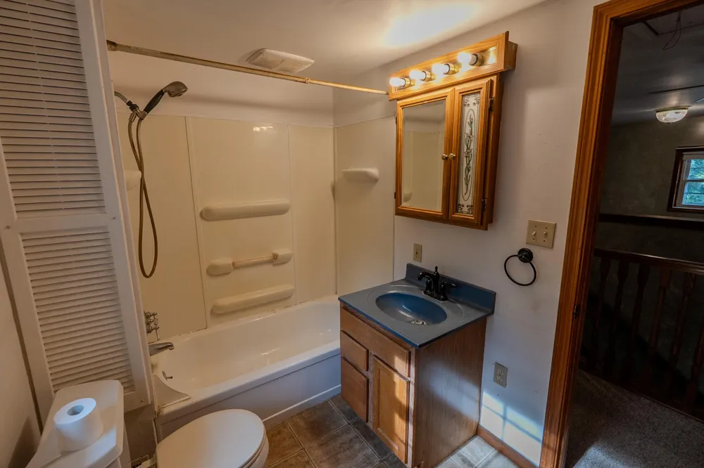 7260 W Kinsel Highway Vermontville Township, MI 49096