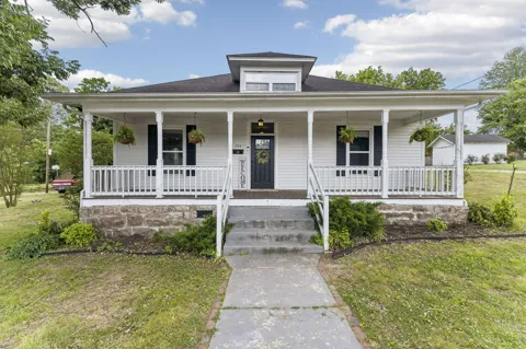 204 Jefferson Ave E