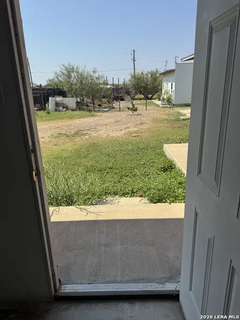 1816 Old Pioneer Road Unit 2 Eagle Pass, TX 78852