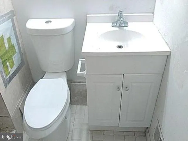10711 FEATHERSTONE DRIVE Fort Washington, MD 20744