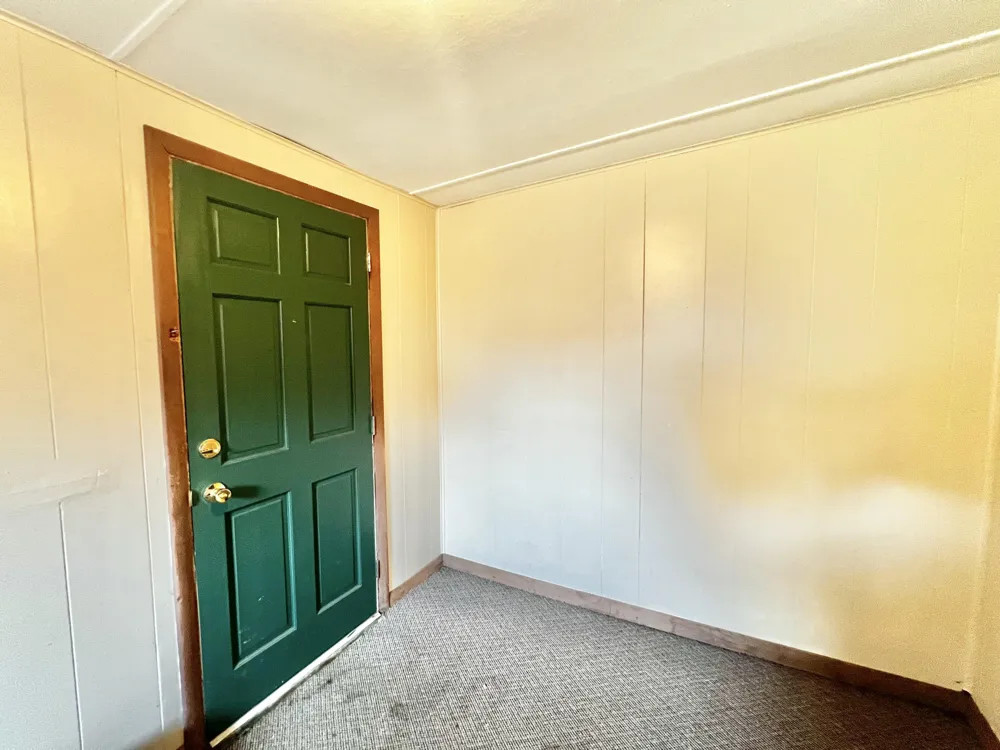 86 S Howell Street Hillsdale, MI 49242
