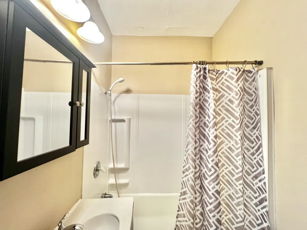 86 S Howell Street Hillsdale, MI 49242
