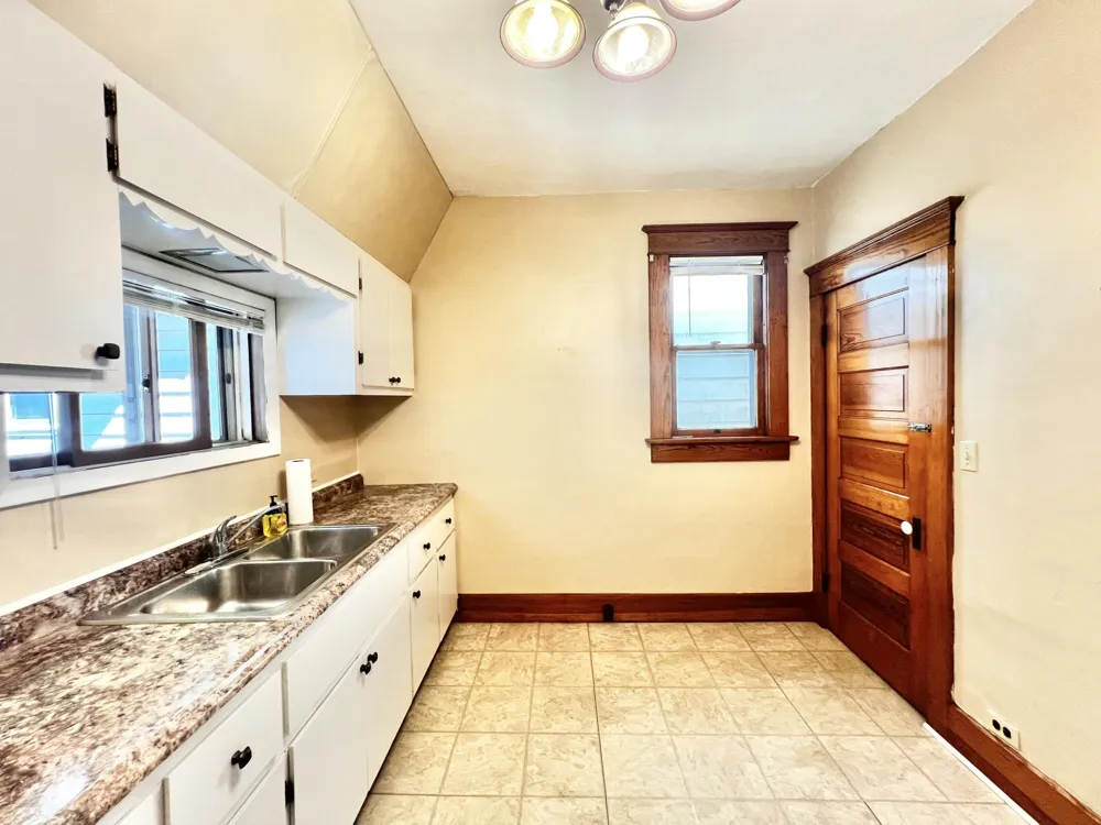 86 S Howell Street Hillsdale, MI 49242