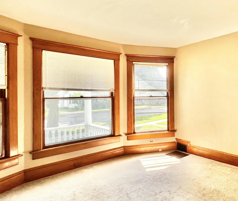 86 S Howell Street Hillsdale, MI 49242