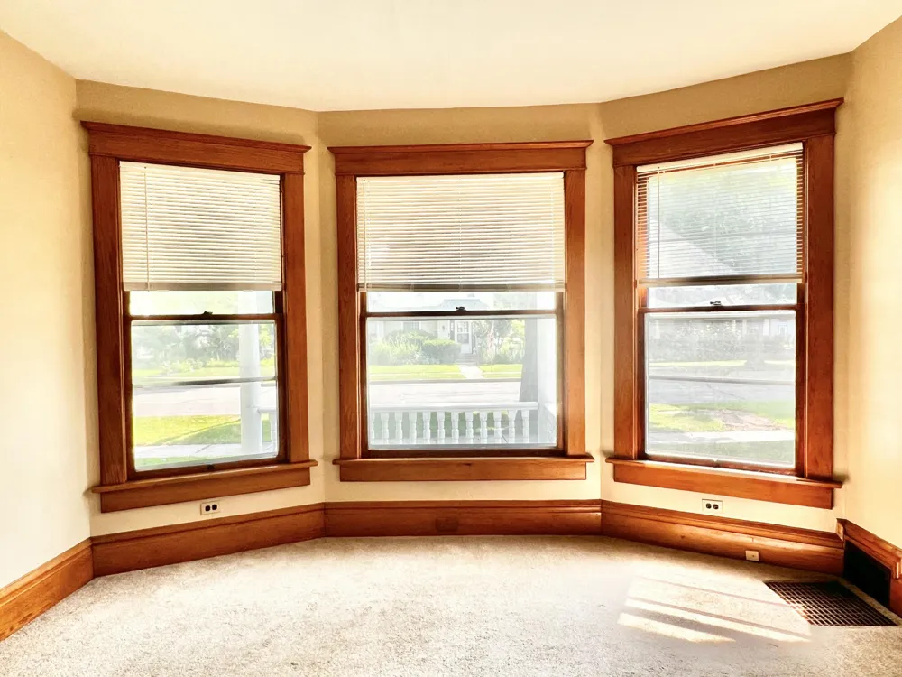 86 S Howell Street Hillsdale, MI 49242