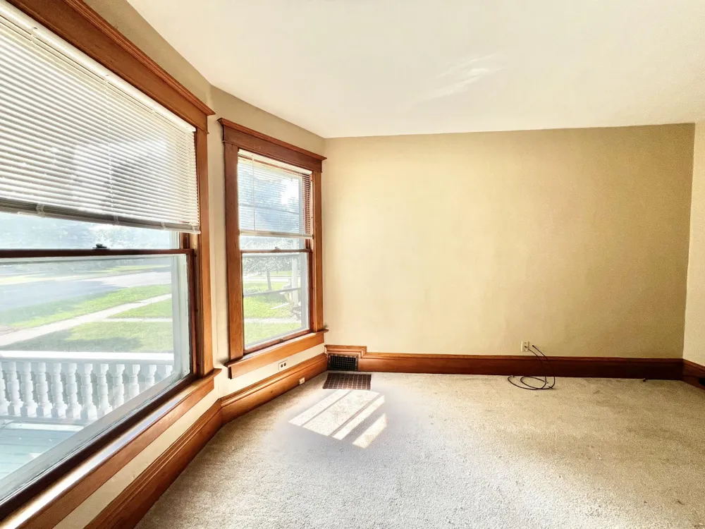 86 S Howell Street Hillsdale, MI 49242