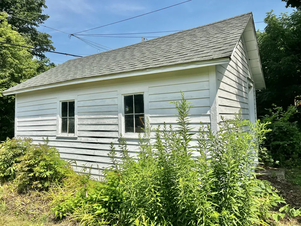 86 S Howell Street Hillsdale, MI 49242