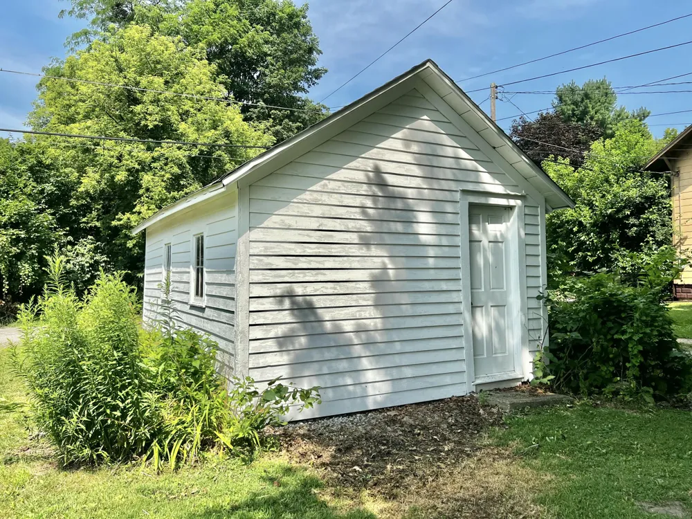 86 S Howell Street Hillsdale, MI 49242
