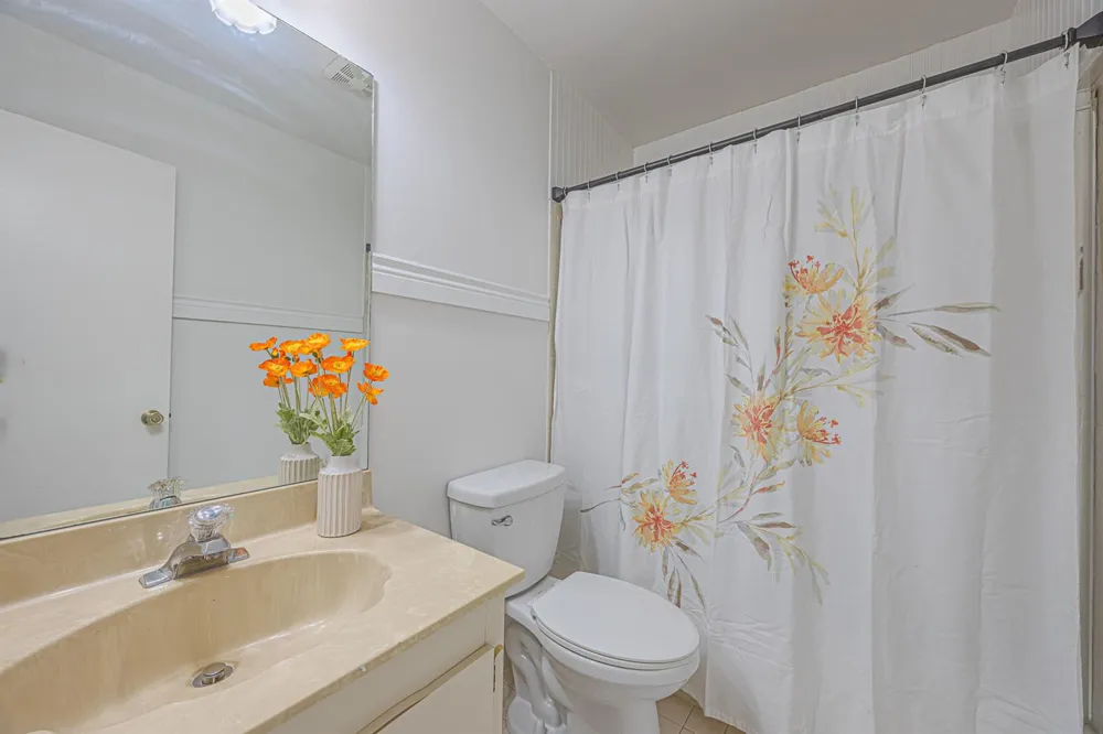 3625 Inverrary Boulevard W Lauderhill, FL 33319