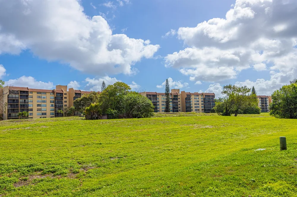 3625 Inverrary Boulevard W Lauderhill, FL 33319