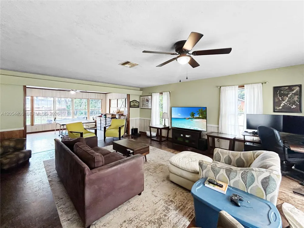 211 N 12TH ST Other City - In The State Of Florida, FL 34748