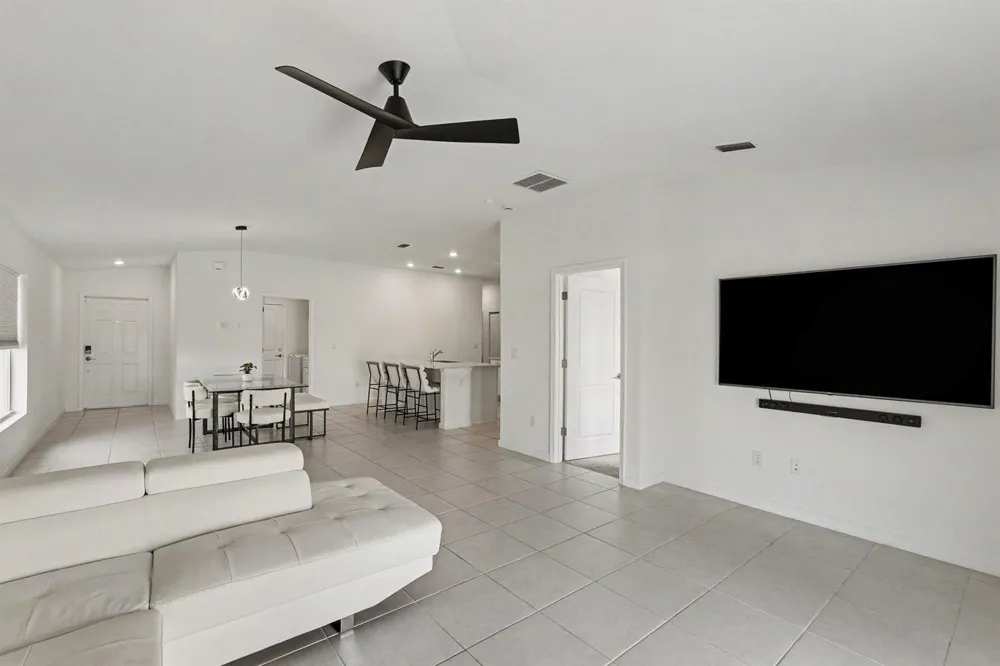 969 Bent Creek Drive Fort Pierce, FL 34947