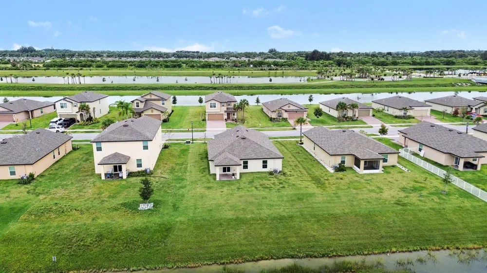969 Bent Creek Drive Fort Pierce, FL 34947