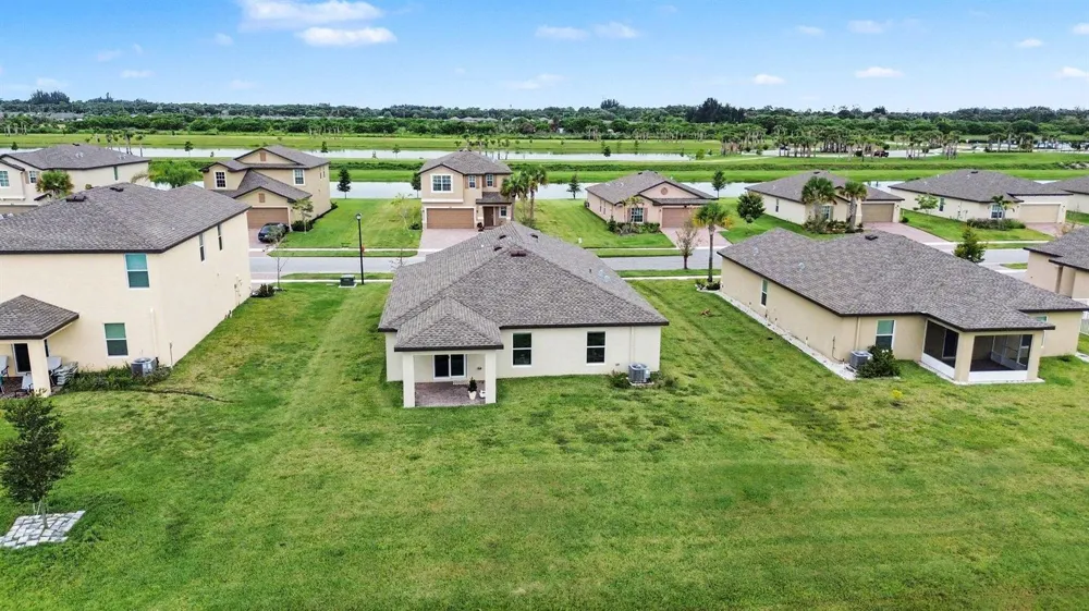 969 Bent Creek Drive Fort Pierce, FL 34947