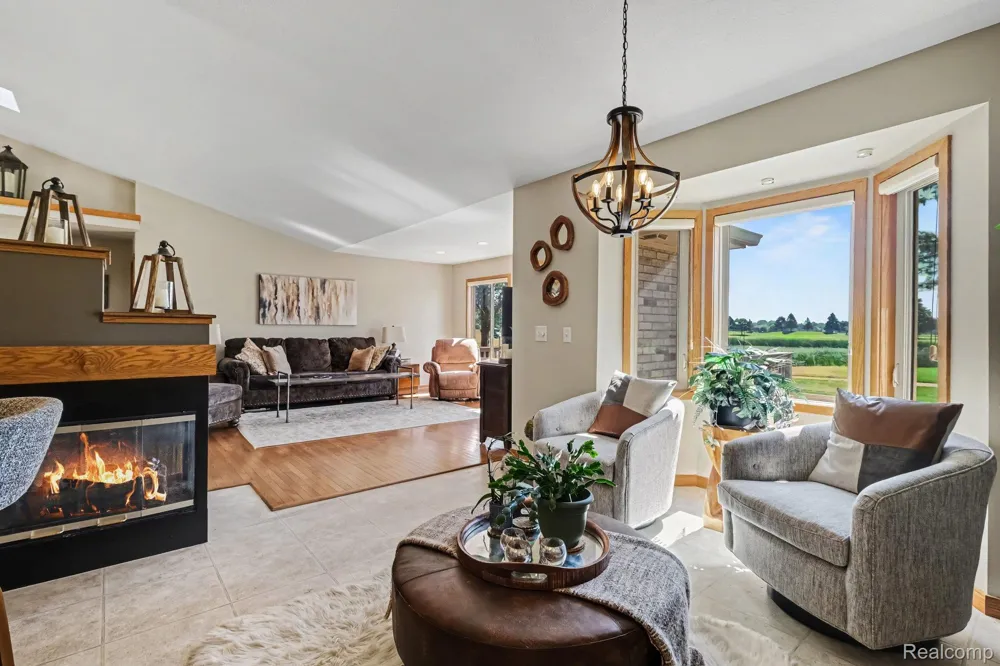 28 Millpond Trail Saginaw Charter Township, MI 48603
