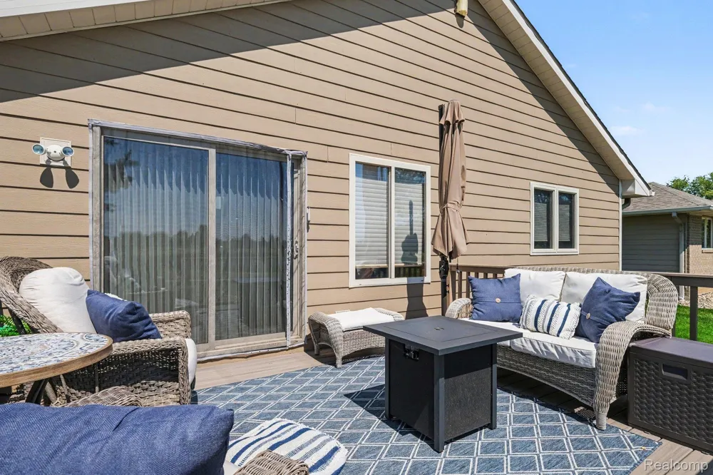 28 Millpond Trail Saginaw Charter Township, MI 48603