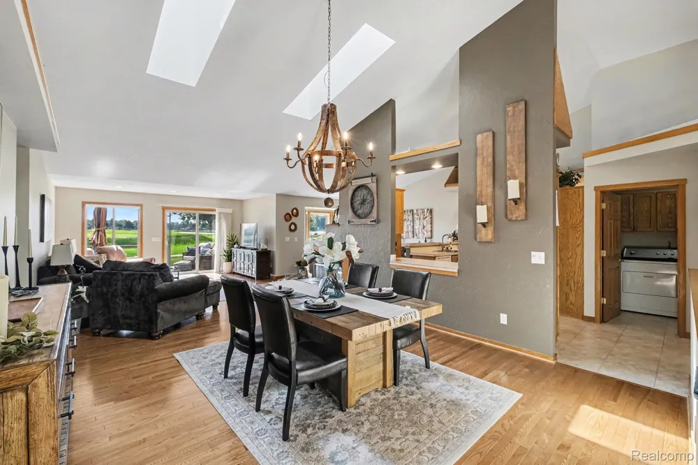 28 Millpond Trail Saginaw Charter Township, MI 48603
