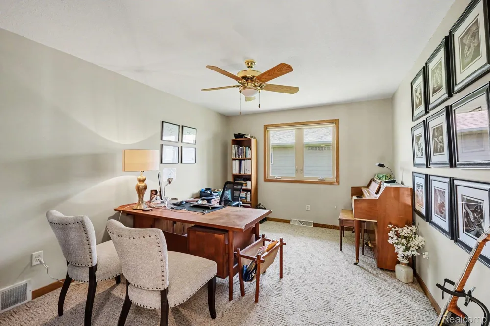 28 Millpond Trail Saginaw Charter Township, MI 48603