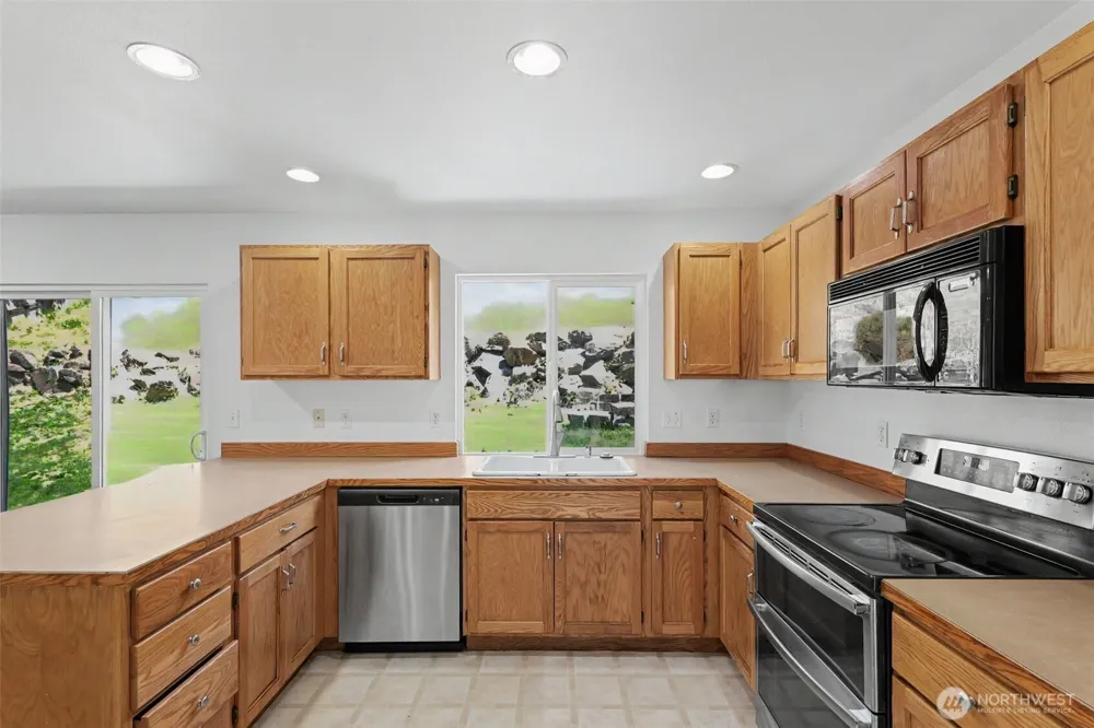 18663 Rainier View Road SE Monroe, WA 98272