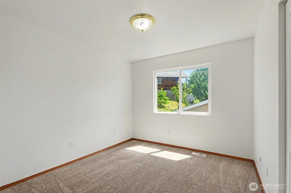18663 Rainier View Road SE Monroe, WA 98272
