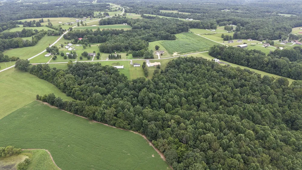 4423 Highland Rd Lafayette, TN 37083