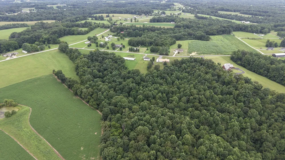 4423 Highland Rd Lafayette, TN 37083