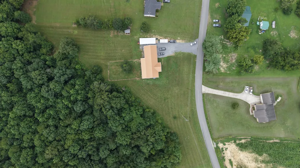 4423 Highland Rd Lafayette, TN 37083