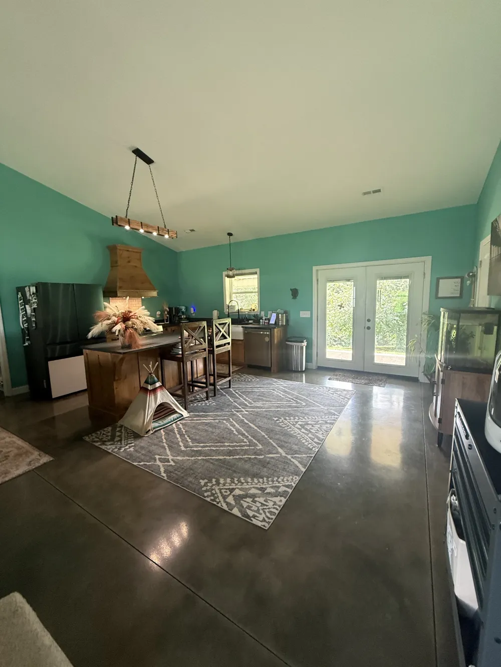 4423 Highland Rd Lafayette, TN 37083