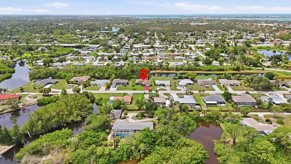 383 E WENTWORTH CIRCLE Englewood, FL 34223