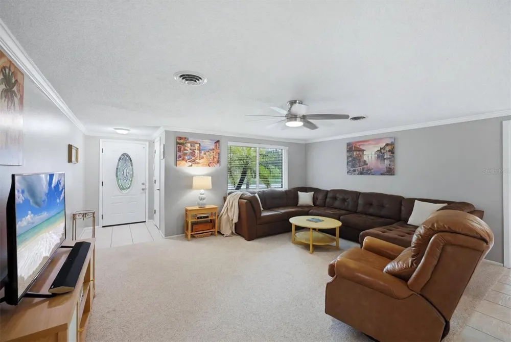 383 E WENTWORTH CIRCLE Englewood, FL 34223