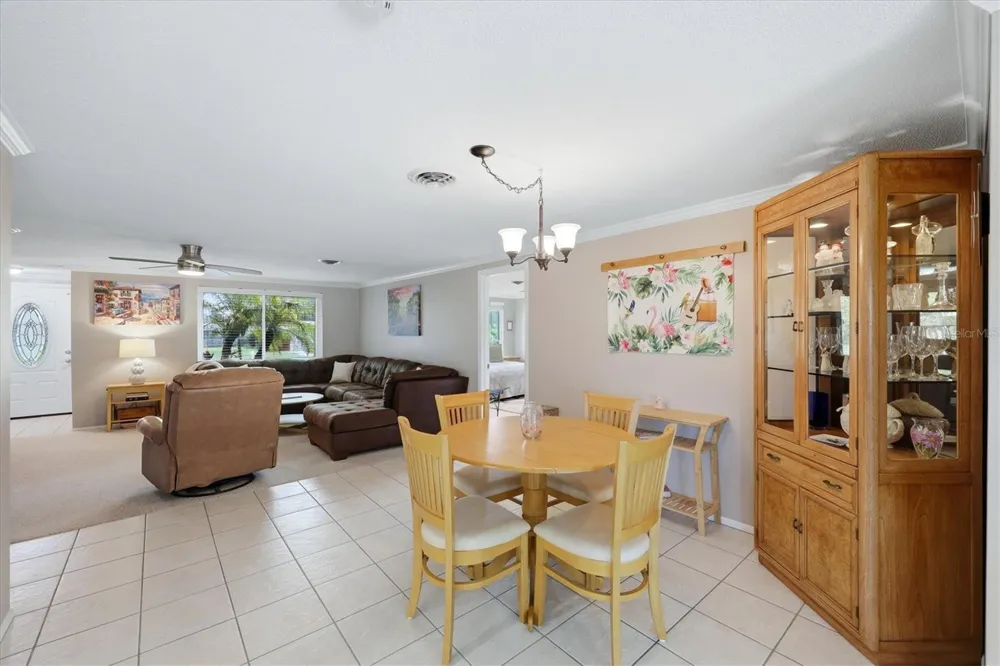 383 E WENTWORTH CIRCLE Englewood, FL 34223