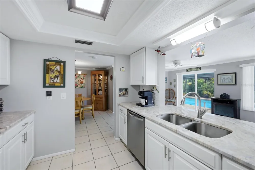 383 E WENTWORTH CIRCLE Englewood, FL 34223
