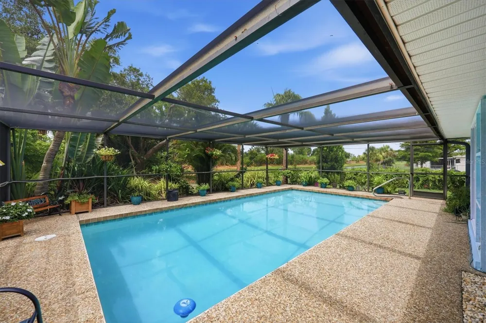 383 E WENTWORTH CIRCLE Englewood, FL 34223