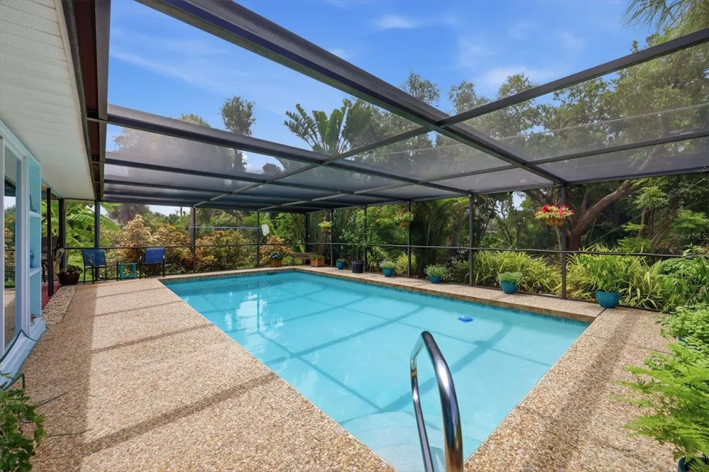 383 E WENTWORTH CIRCLE Englewood, FL 34223