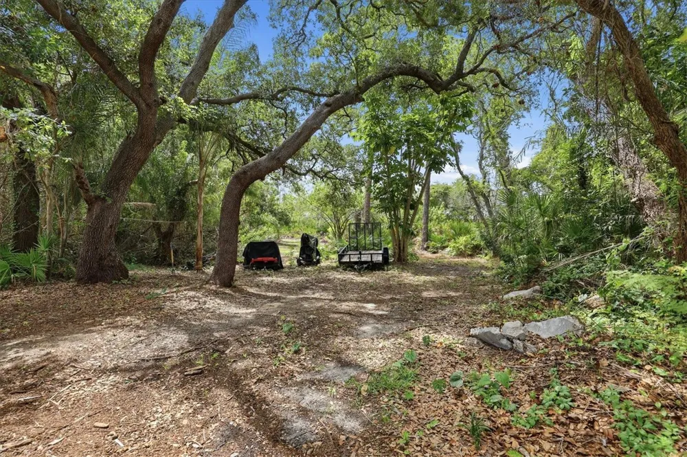 383 E WENTWORTH CIRCLE Englewood, FL 34223