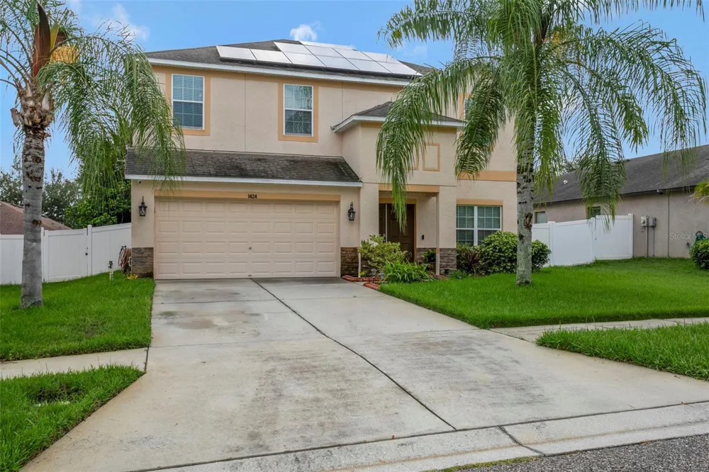 1424 MAIN STREET Valrico, FL 33594