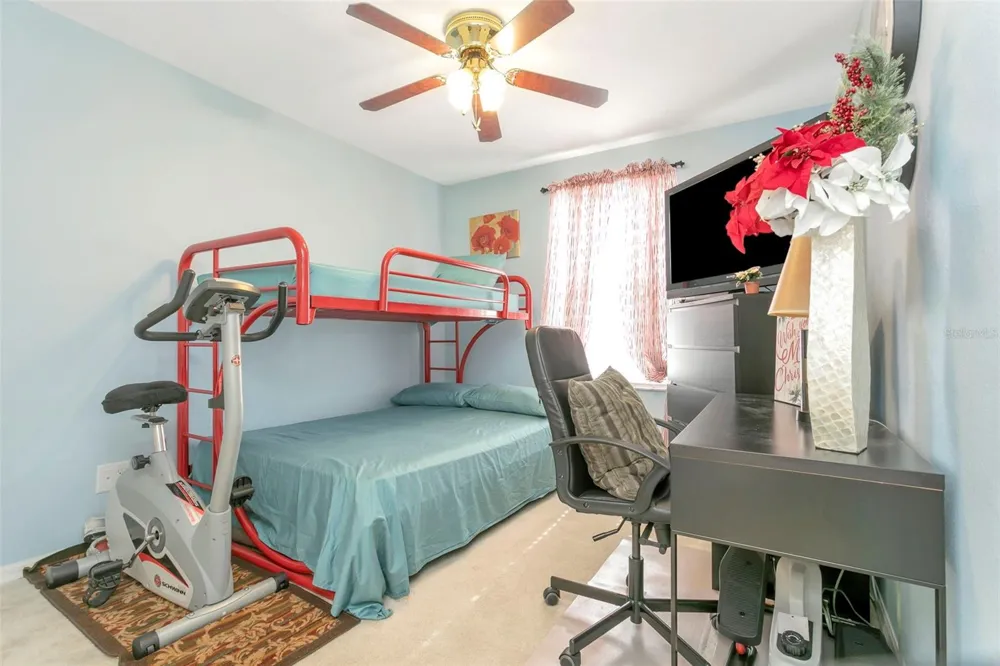 1424 MAIN STREET Valrico, FL 33594