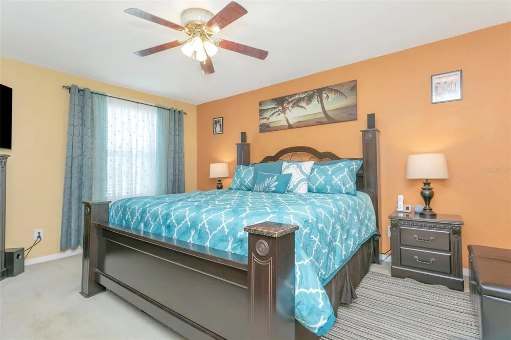 1424 MAIN STREET Valrico, FL 33594