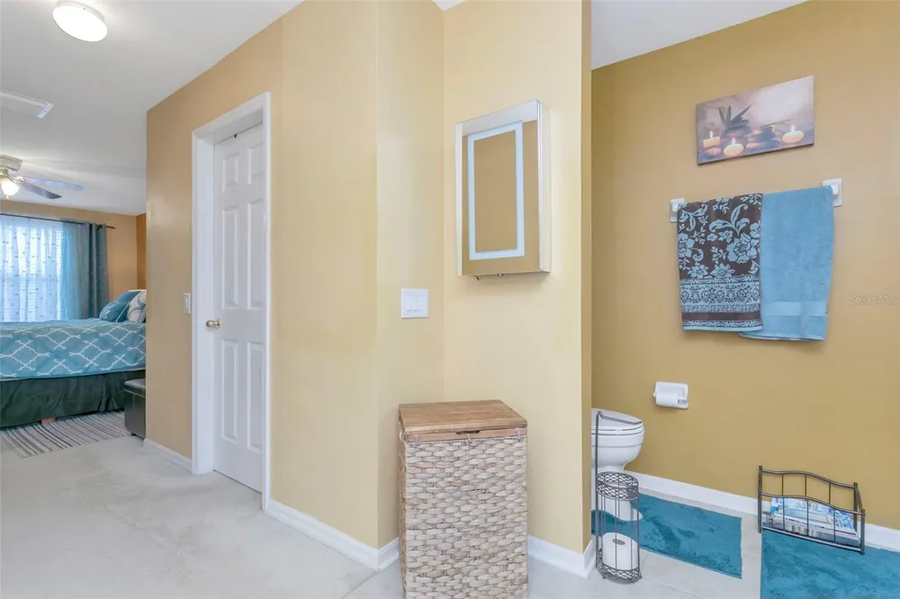 1424 MAIN STREET Valrico, FL 33594