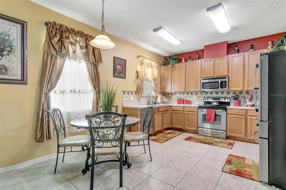 1424 MAIN STREET Valrico, FL 33594