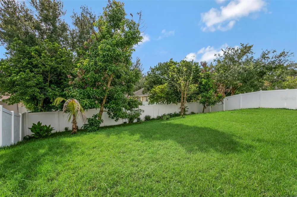 1424 MAIN STREET Valrico, FL 33594