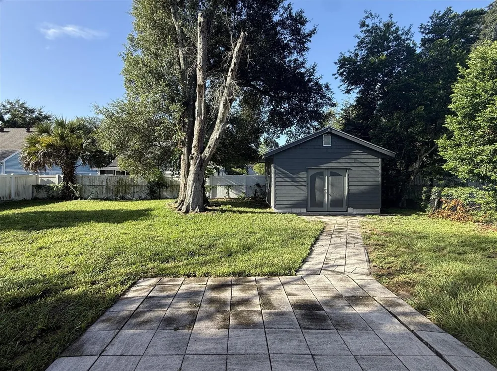 3802 E ESTHER STREET Orlando, FL 32812