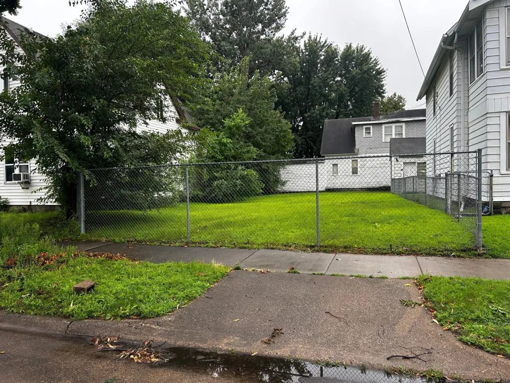 1004 20th Avenue NE Minneapolis, MN 55418