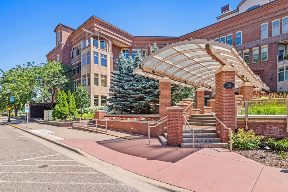 501 Main Street #202 Stillwater, MN 55082