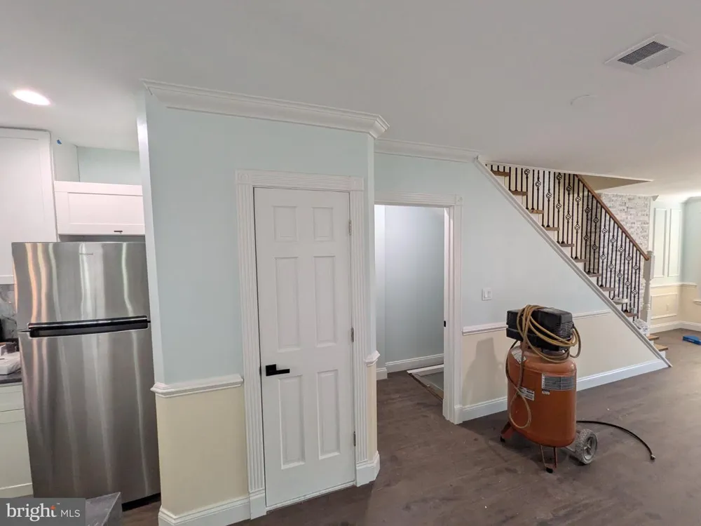2953 MILES AVENUE Baltimore, MD 21211