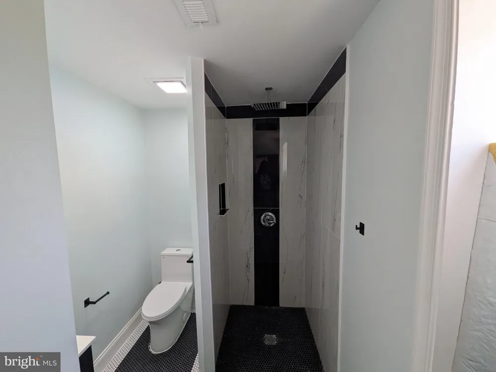 2953 MILES AVENUE Baltimore, MD 21211