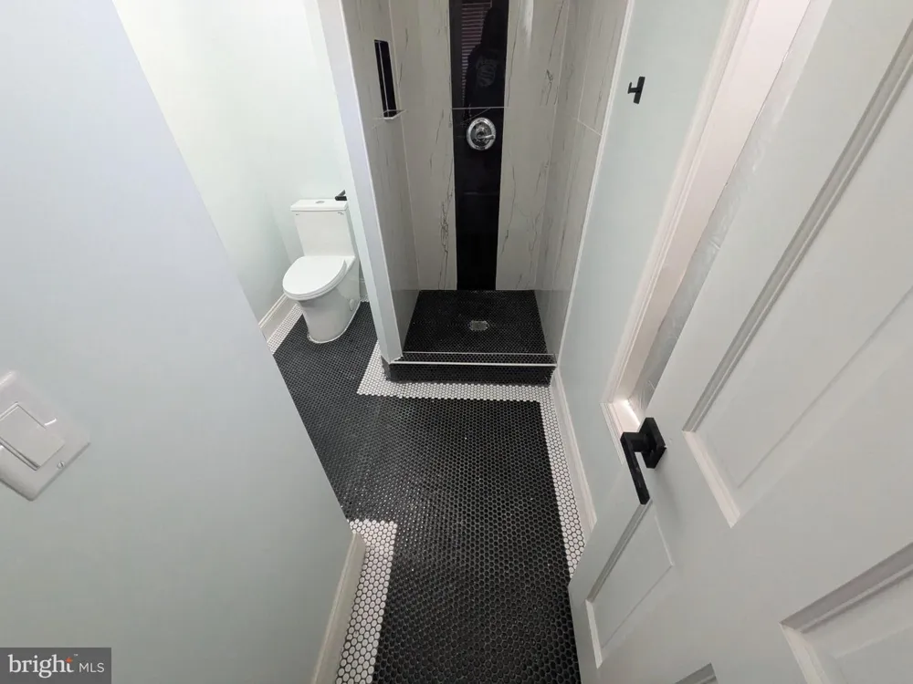 2953 MILES AVENUE Baltimore, MD 21211