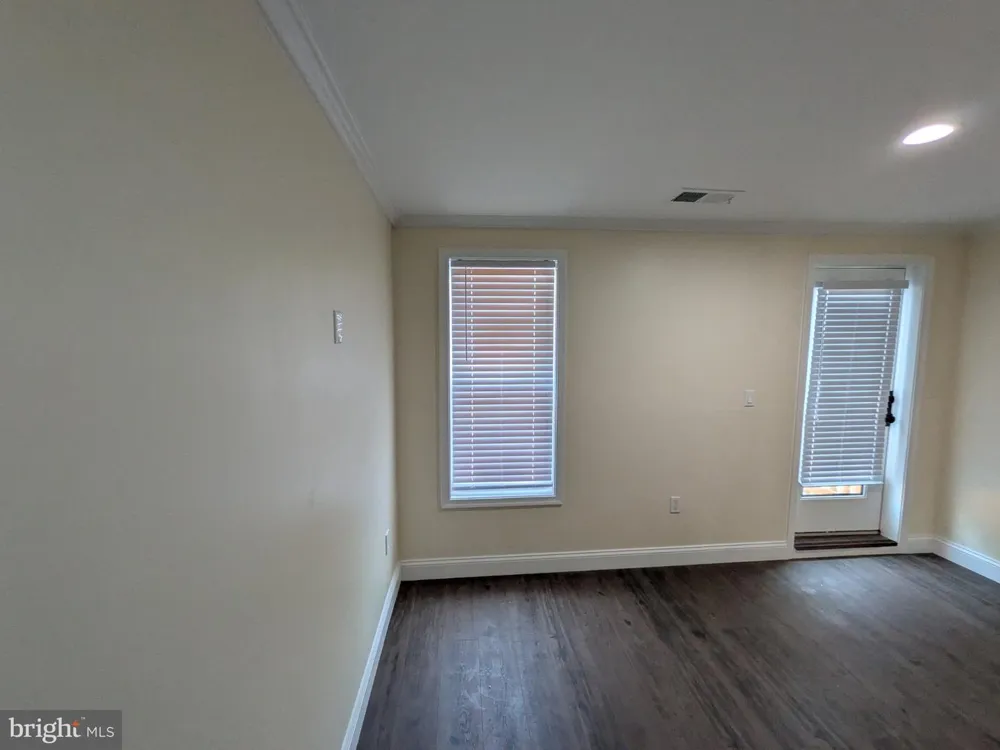 2953 MILES AVENUE Baltimore, MD 21211