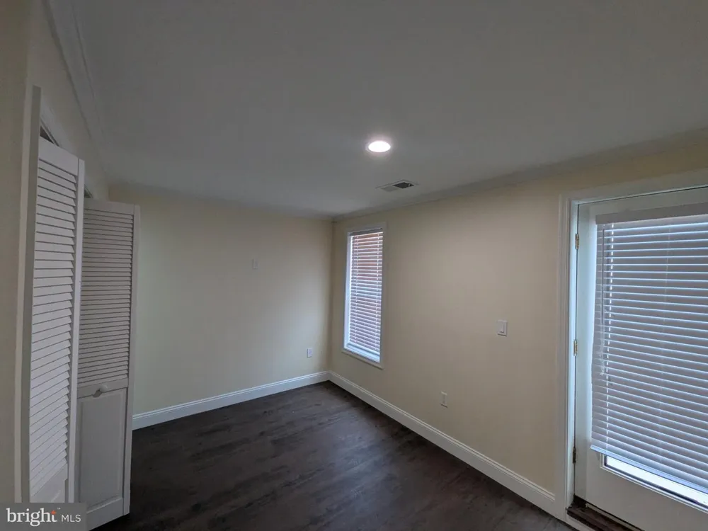 2953 MILES AVENUE Baltimore, MD 21211